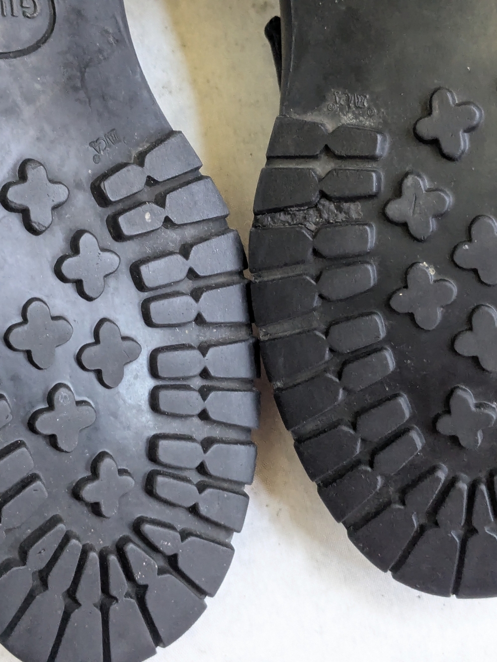 Gucci Black Leather Loafers with Silver Horsebit Black US 10.5 Men - Picture 16 of 16